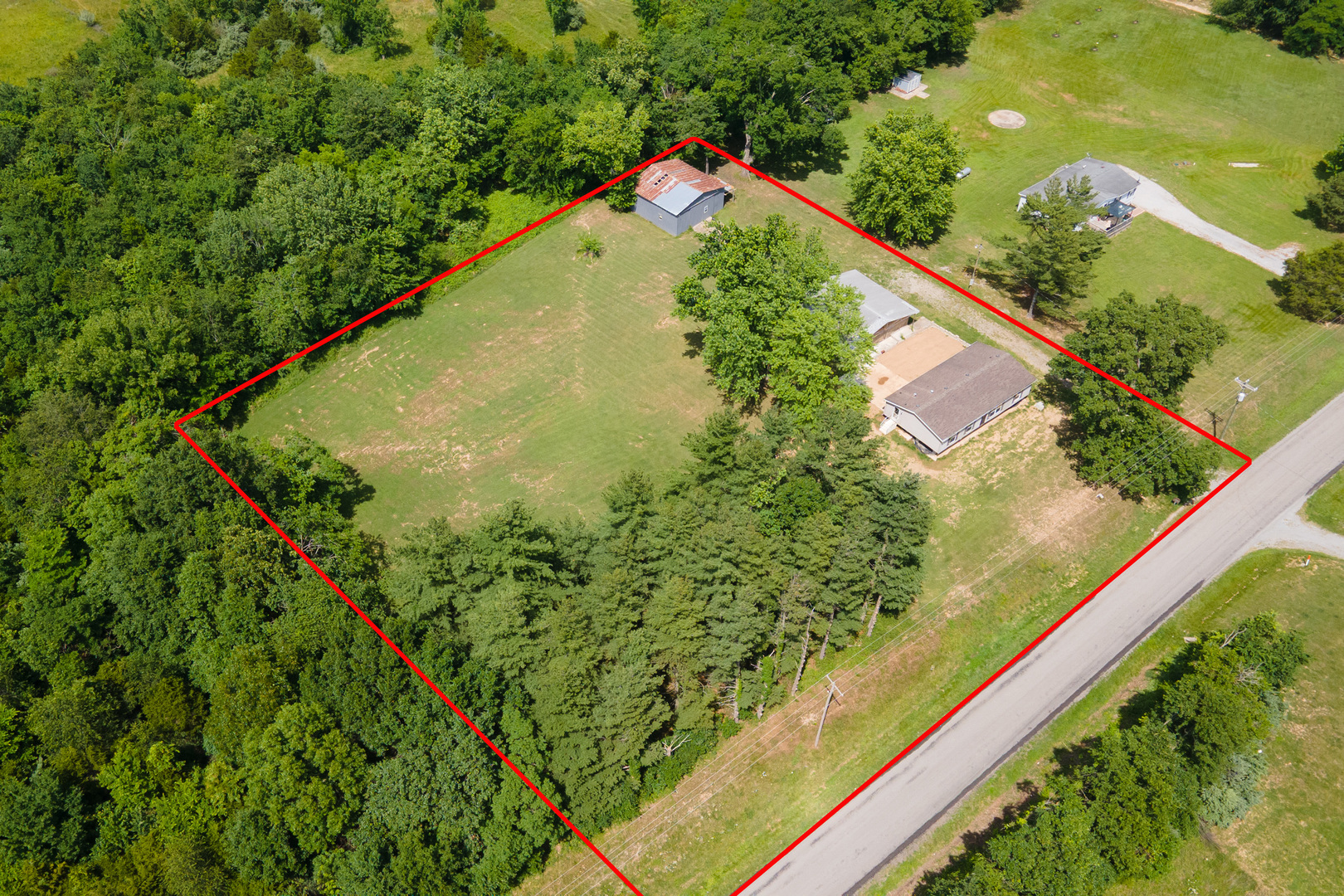 main property photo 30