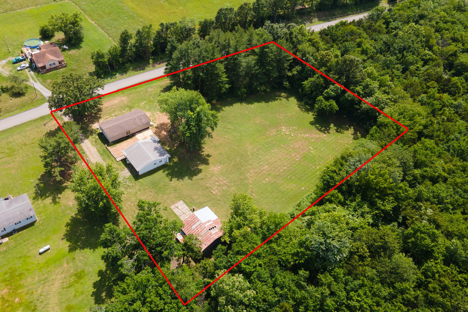main property photo 32