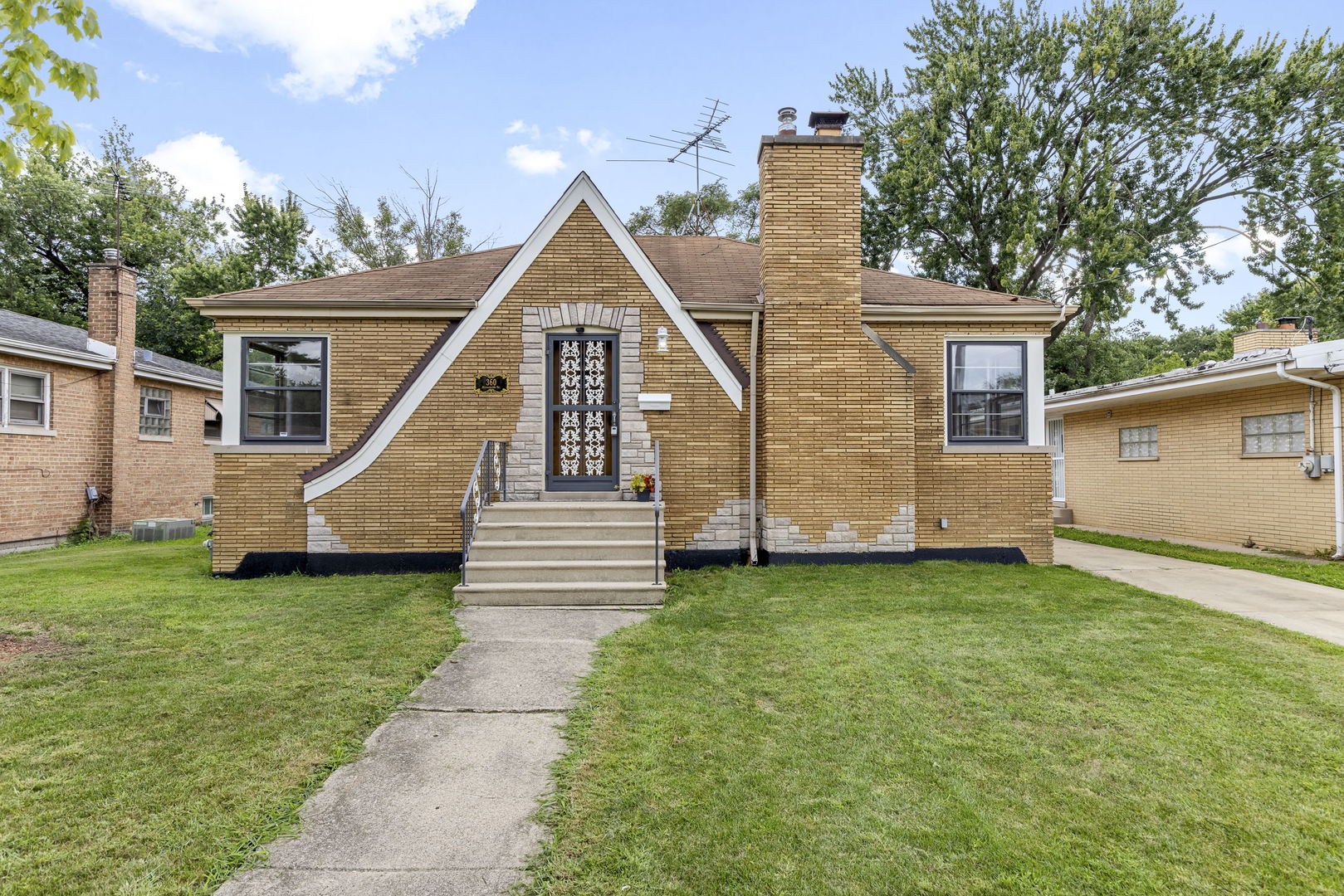 main property photo 2