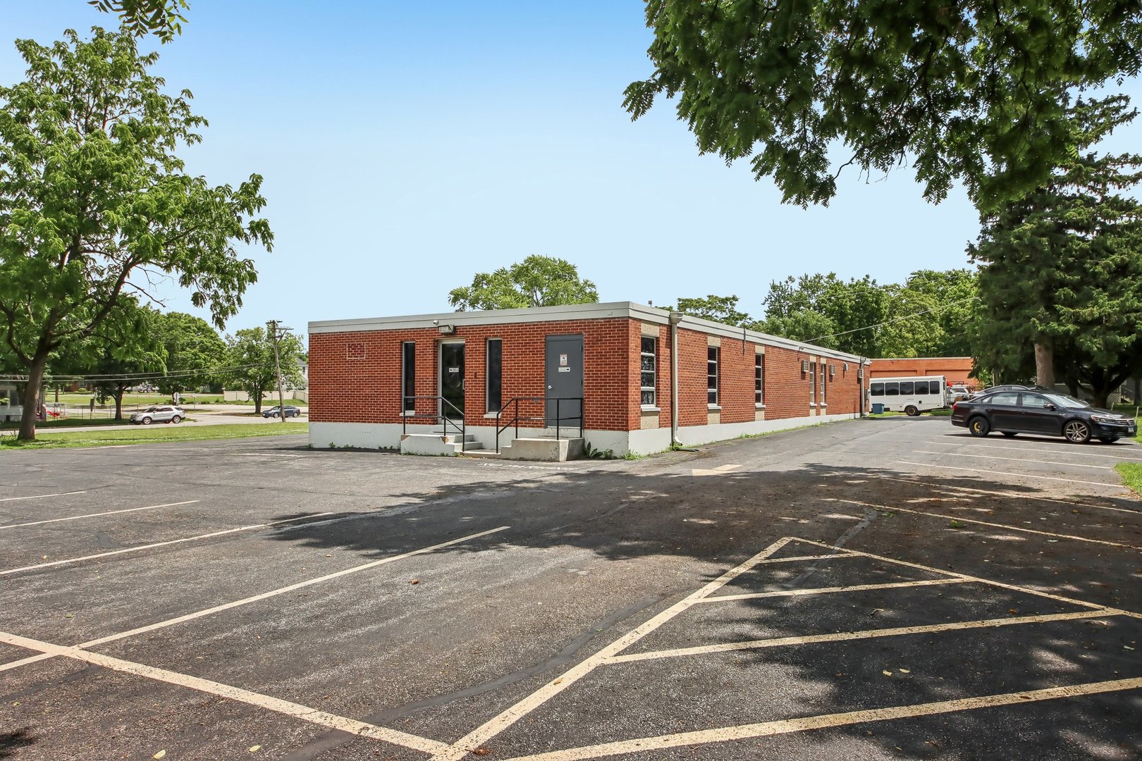 main property photo 16