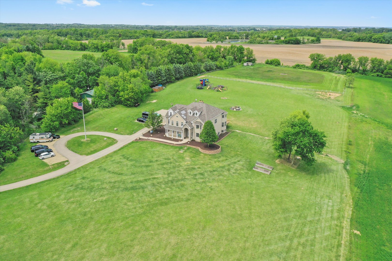 main property photo 41