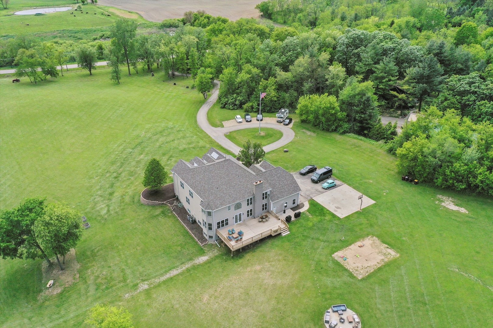 main property photo 44