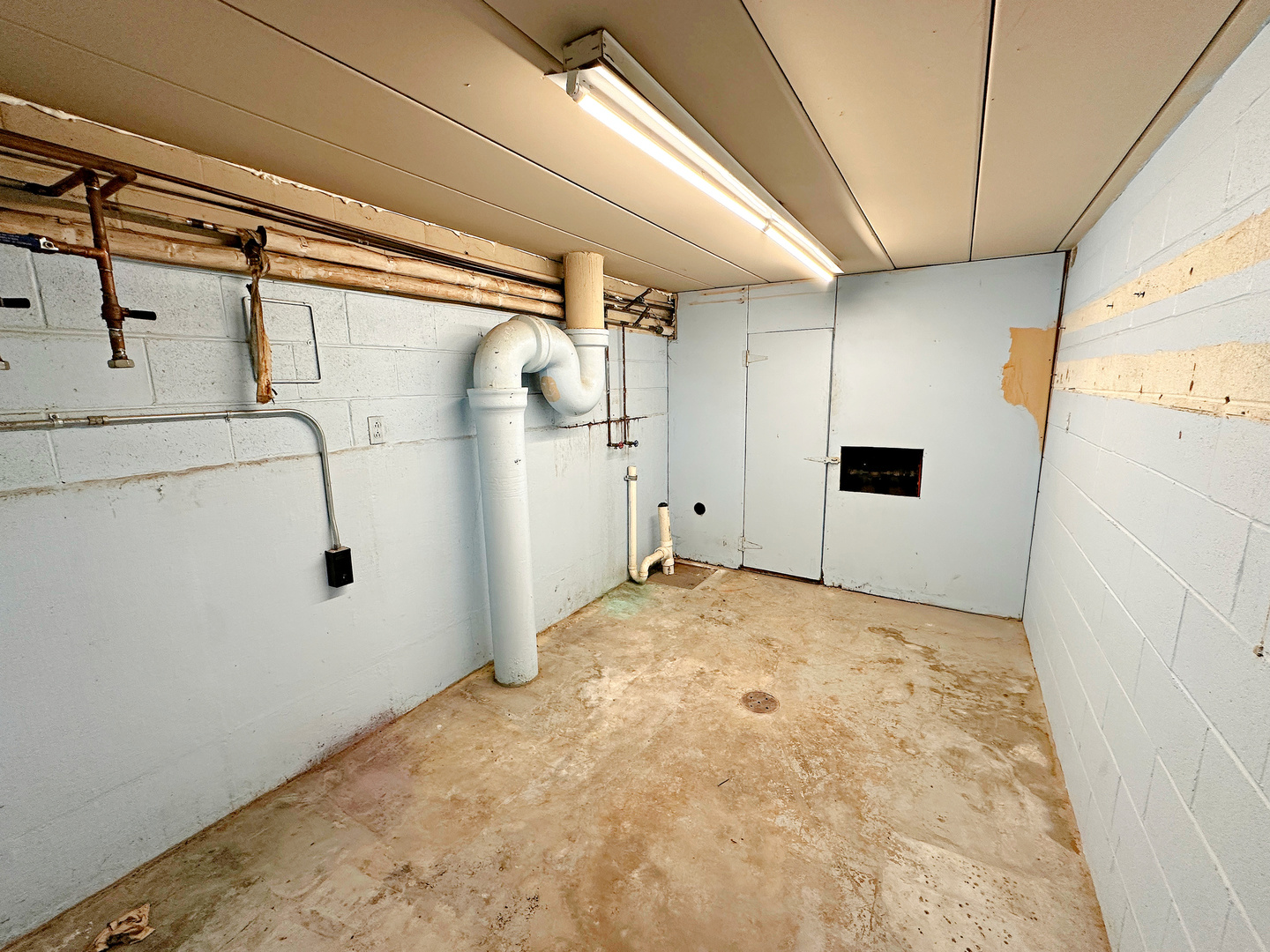 main property photo 19