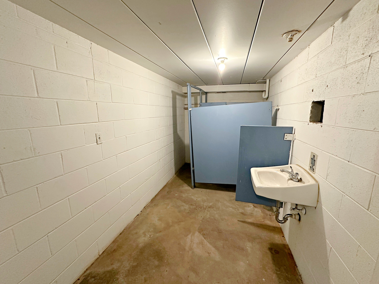 main property photo 20