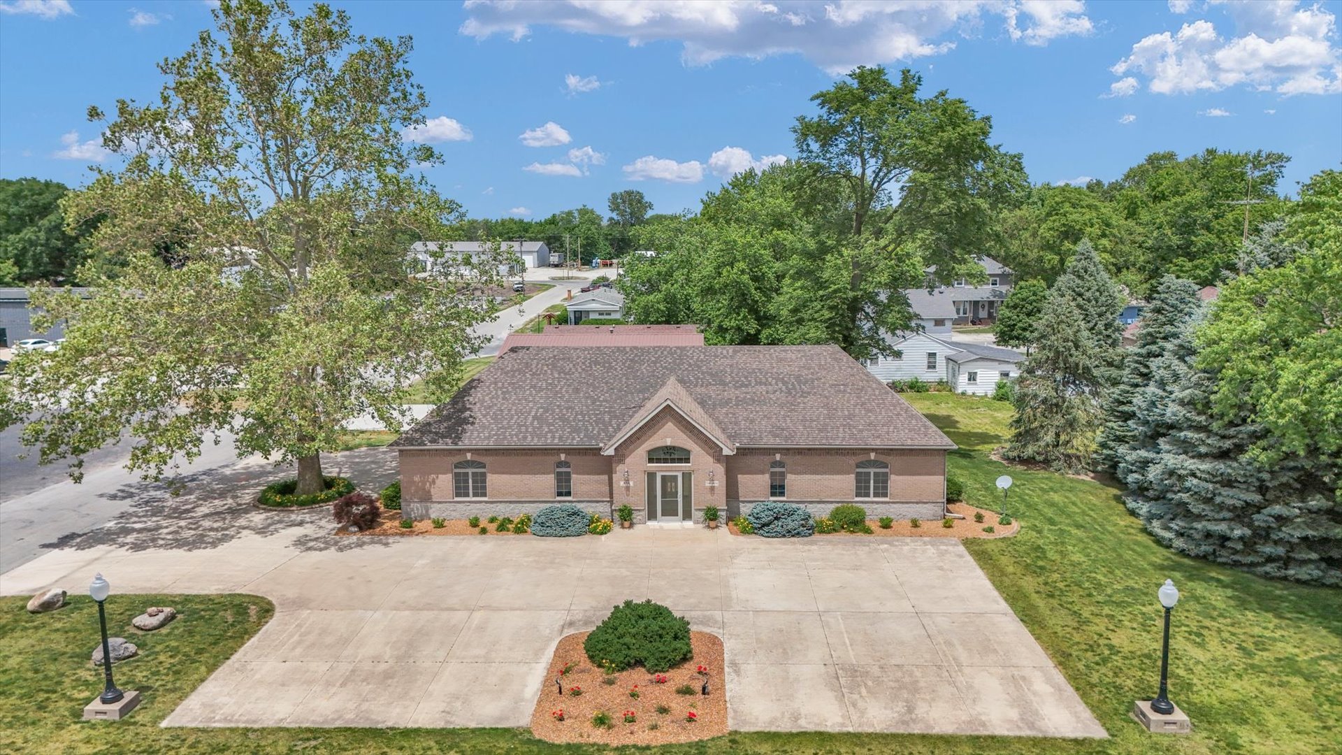 main property photo 43