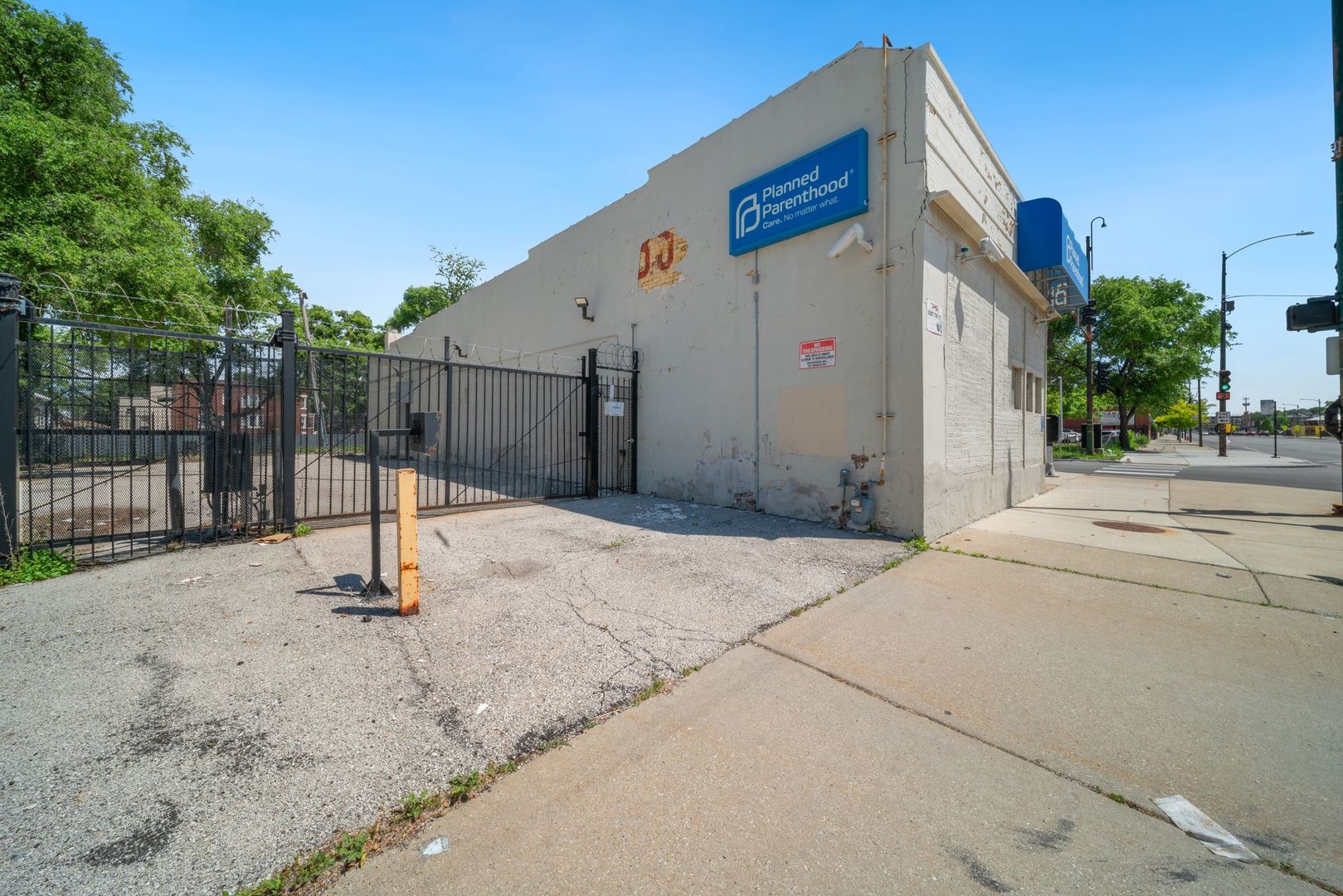 main property photo 18