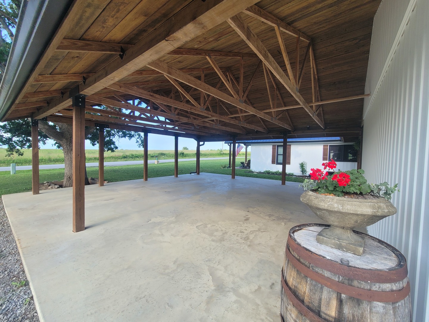 main property photo 15