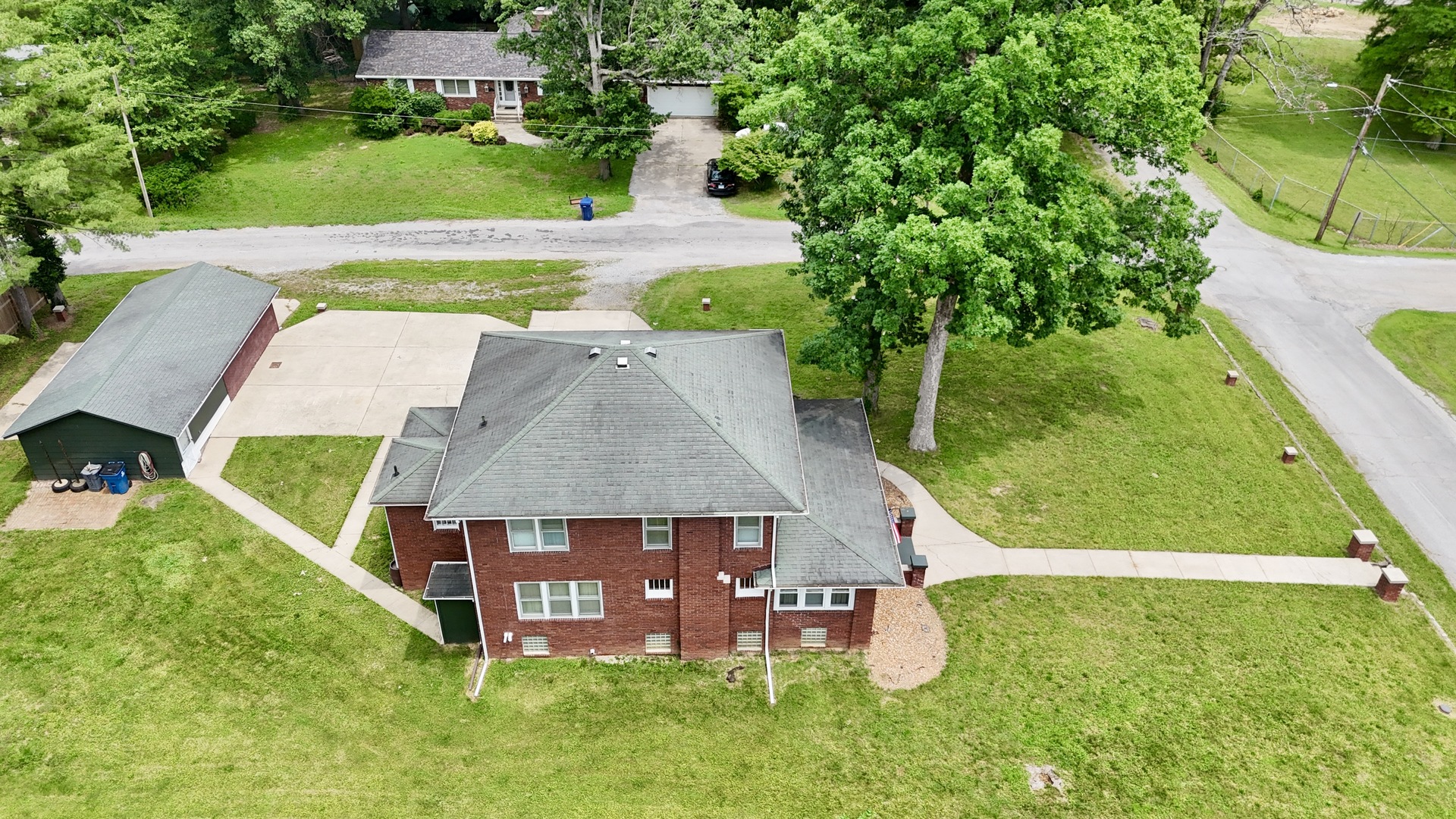 main property photo 7