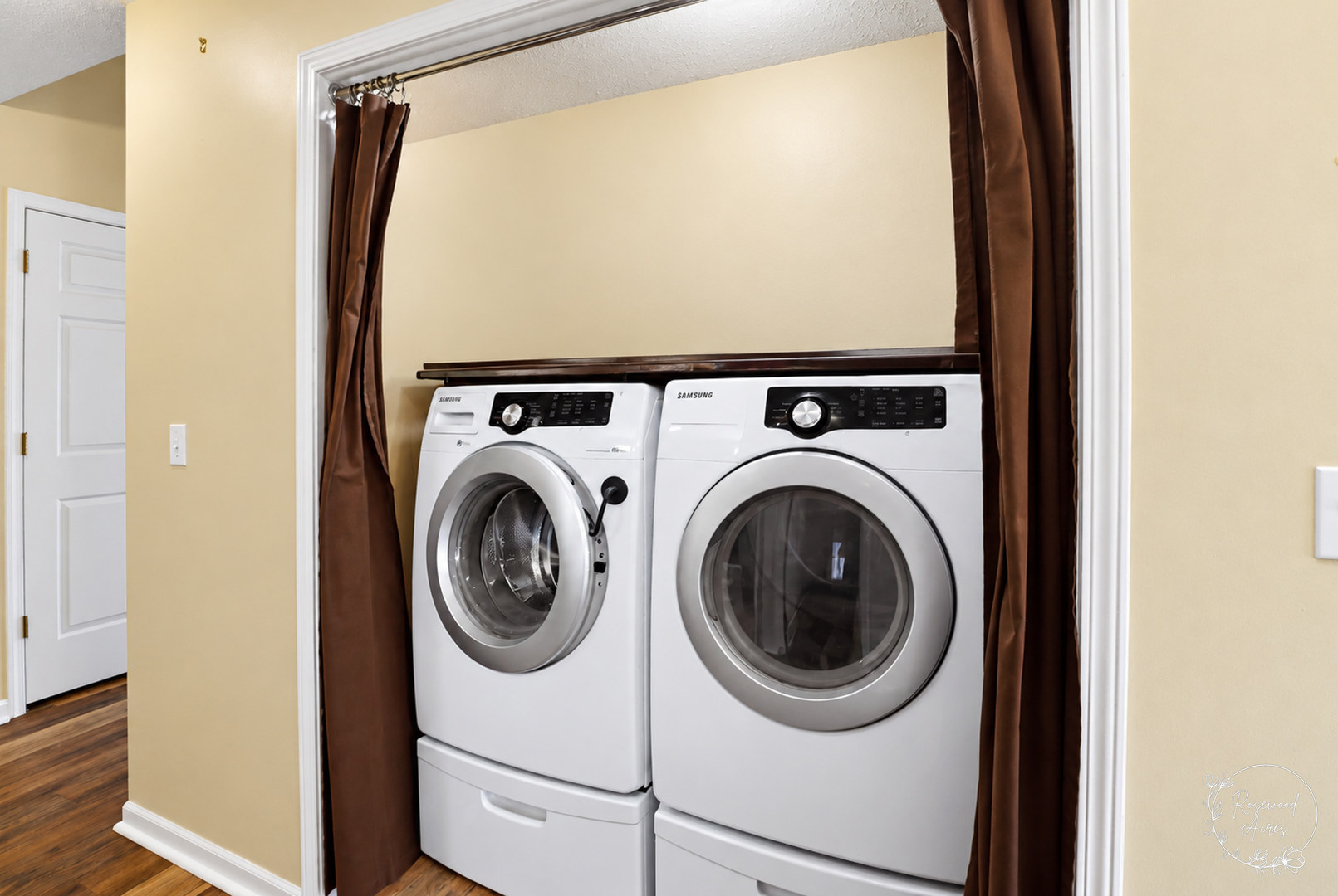 property viewer photo 16