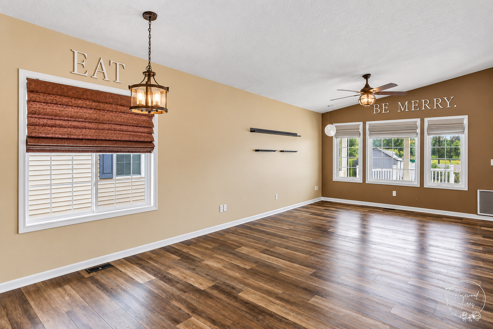 property viewer photo 2