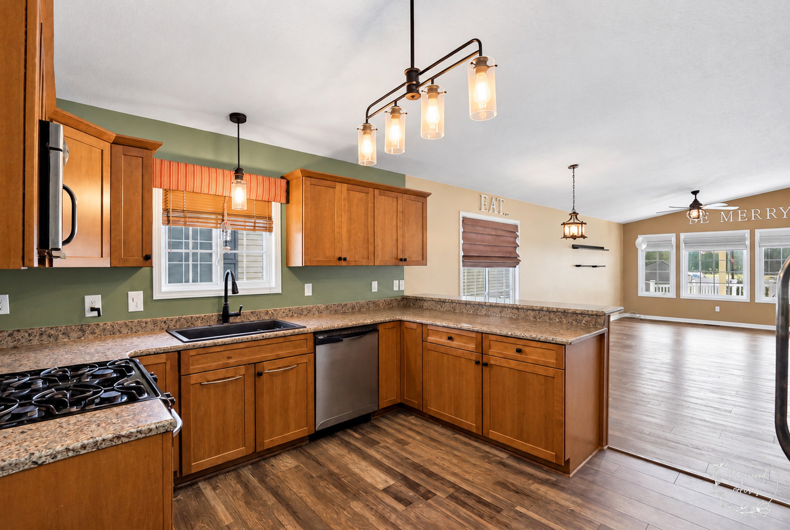 property viewer photo 6