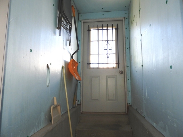main property photo 23