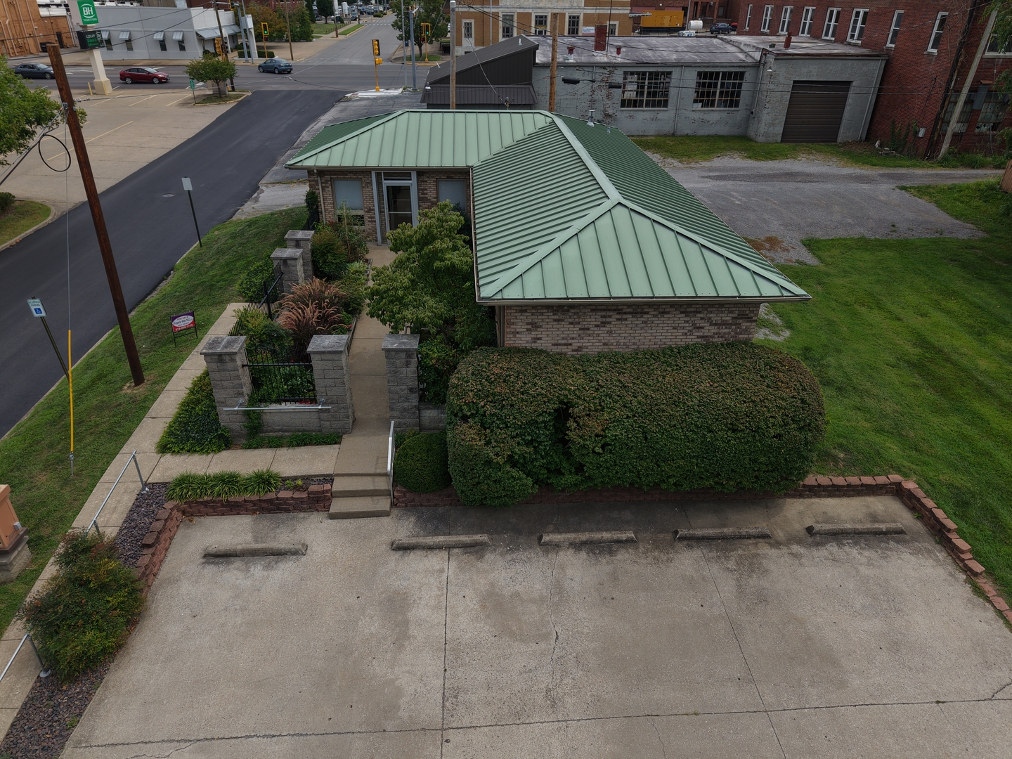 main property photo 38