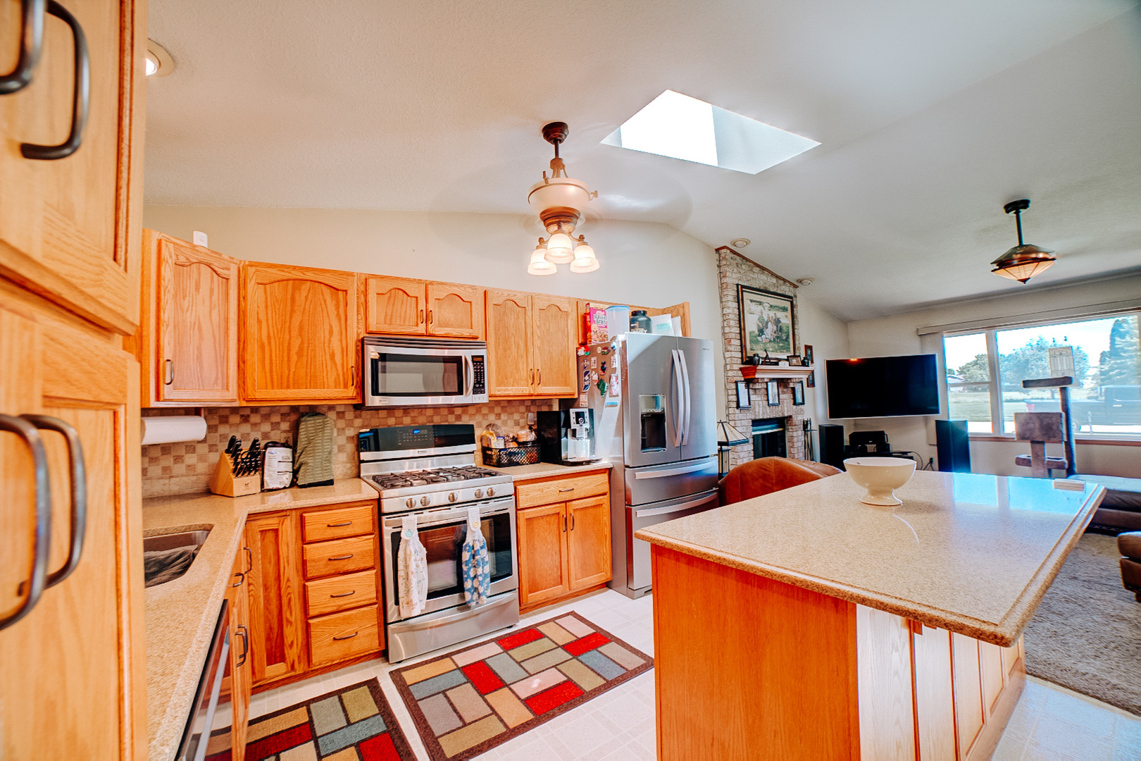 main property photo 18