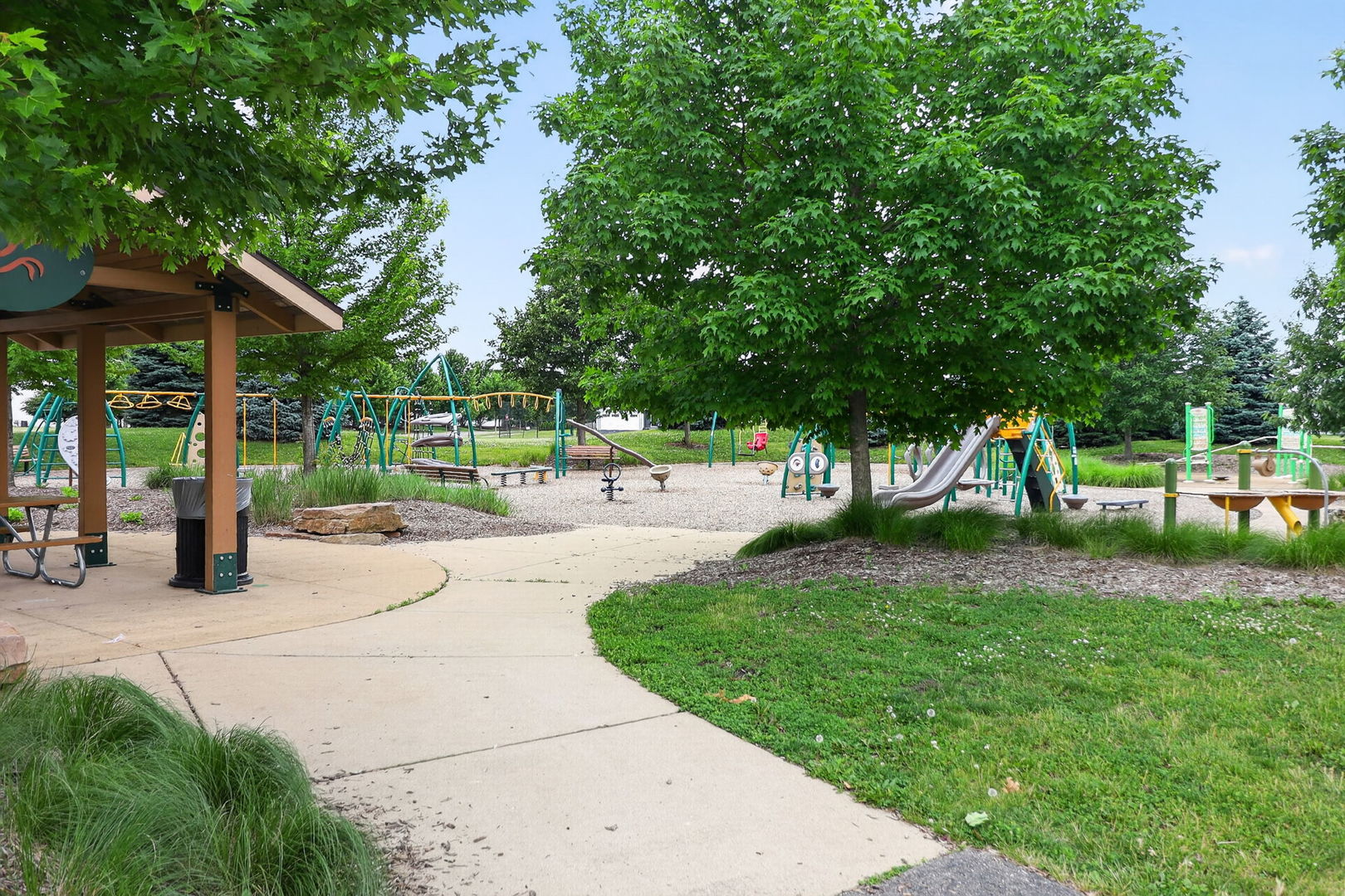 main property photo 21