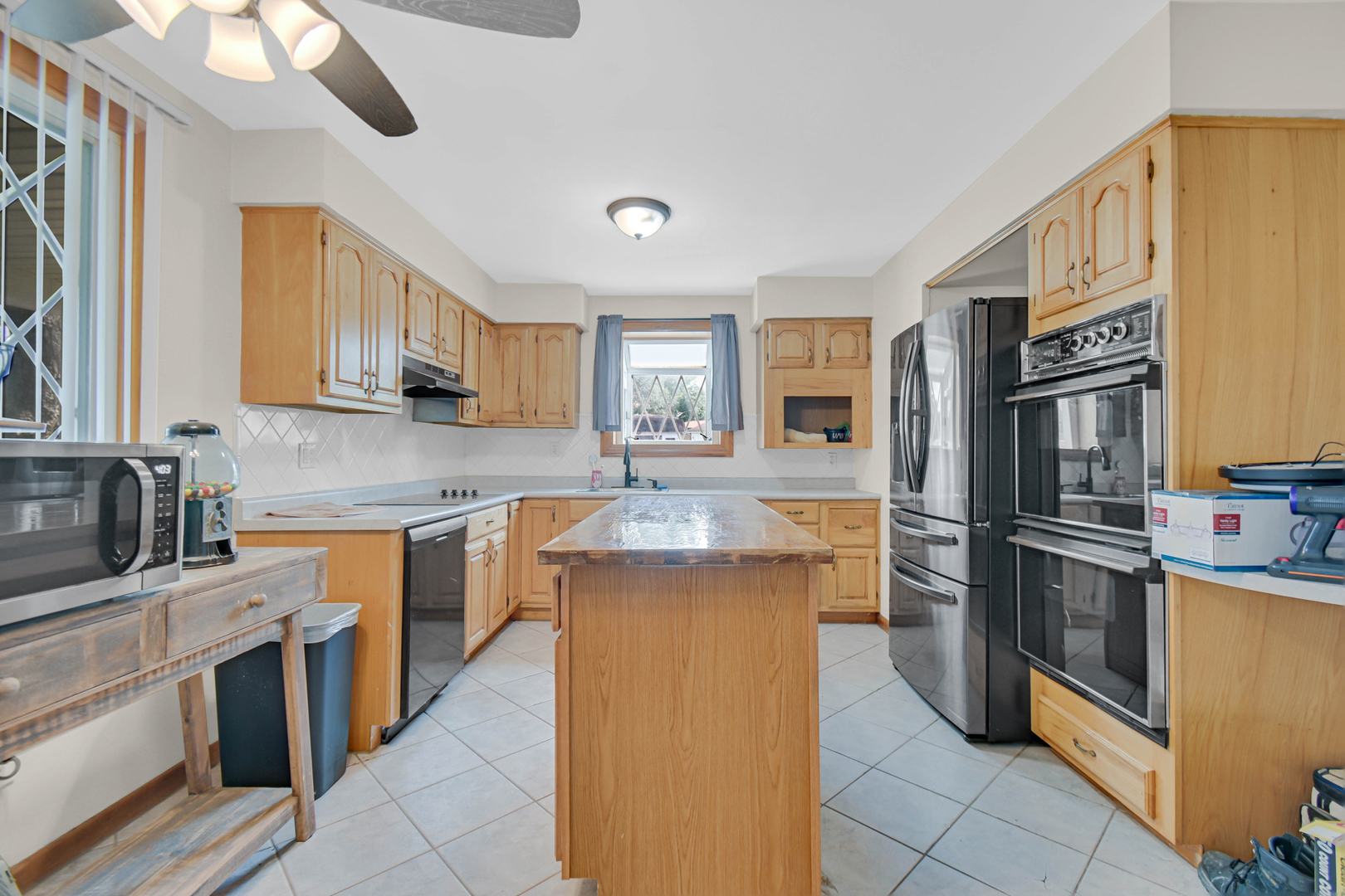 main property photo 4