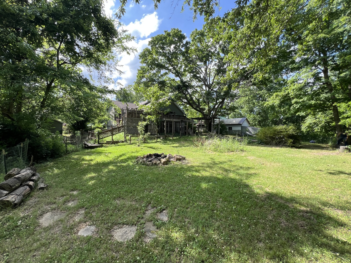 main property photo 9