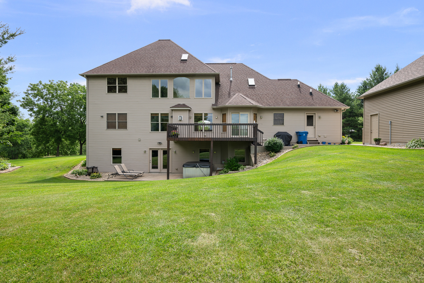 main property photo 65