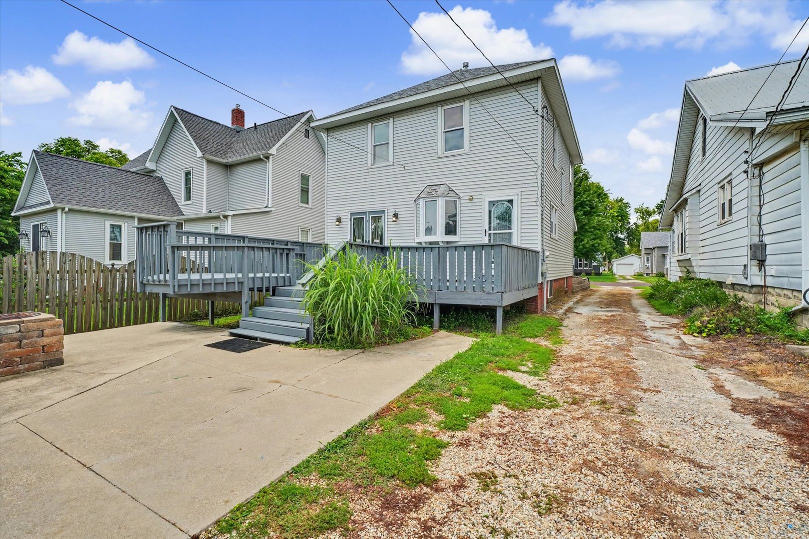 main property photo 36