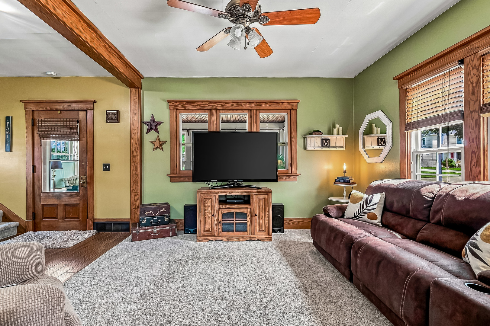 main property photo 9