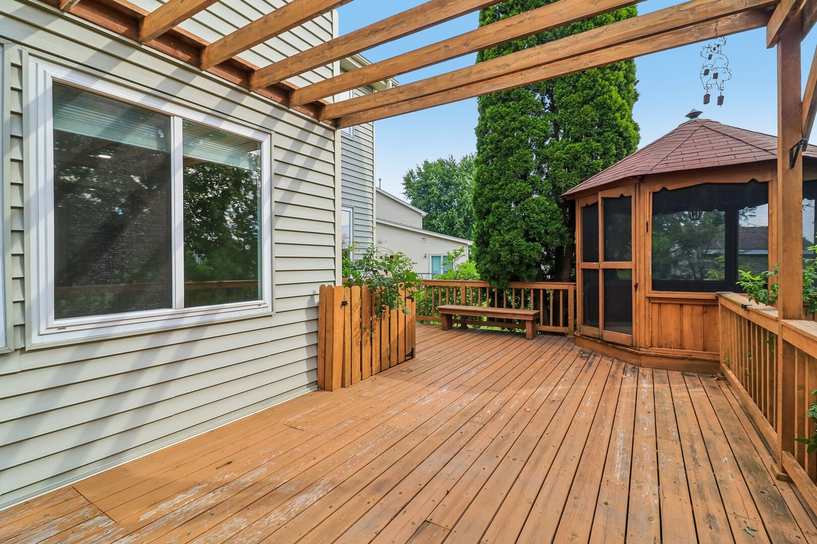 main property photo 45