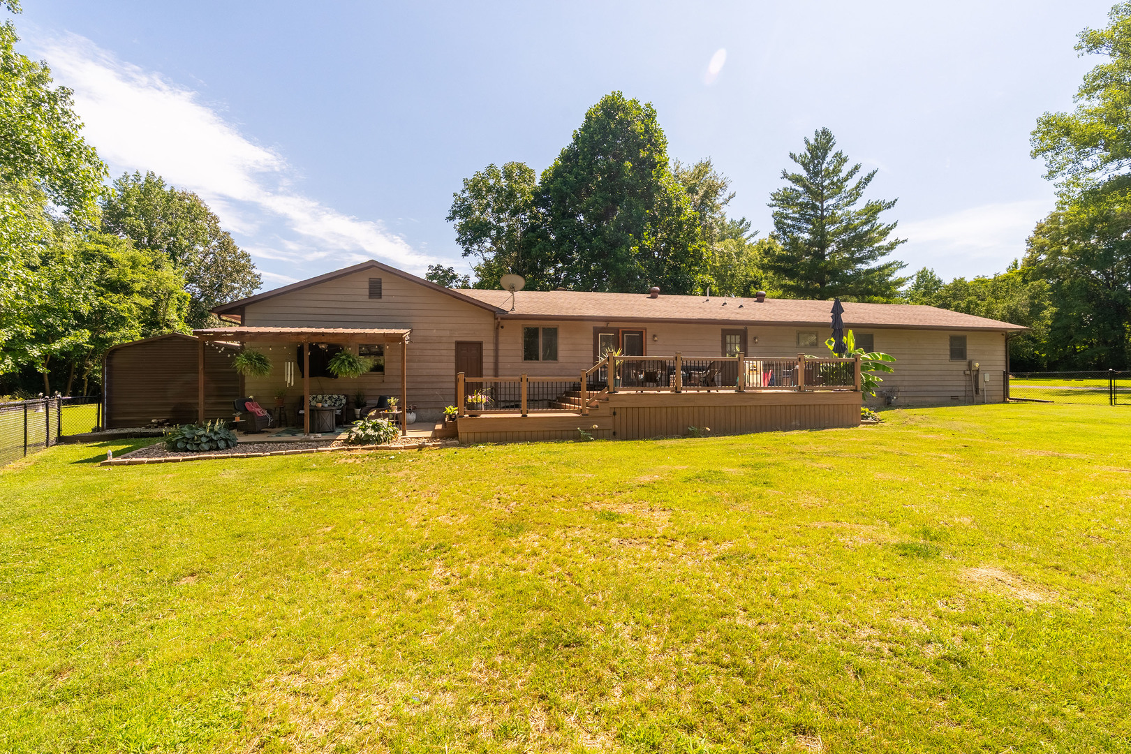 main property photo 29