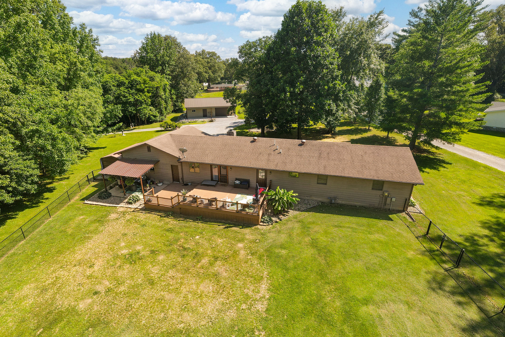 main property photo 36