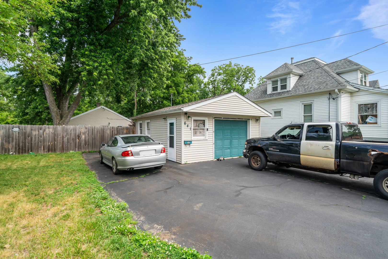 main property photo 25