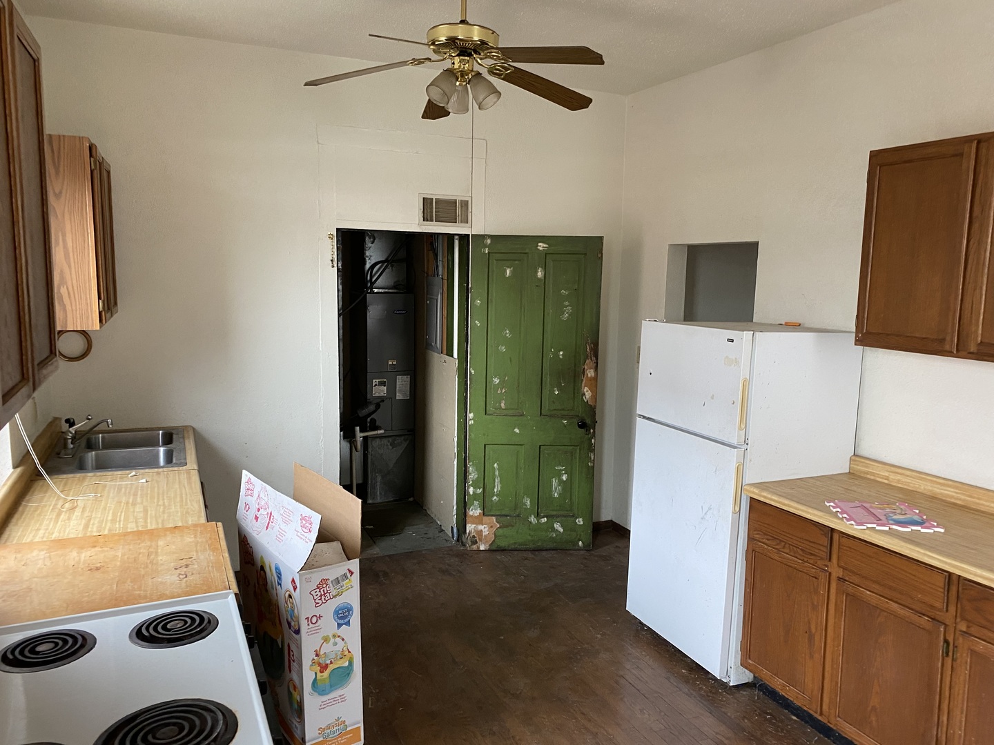 main property photo 67