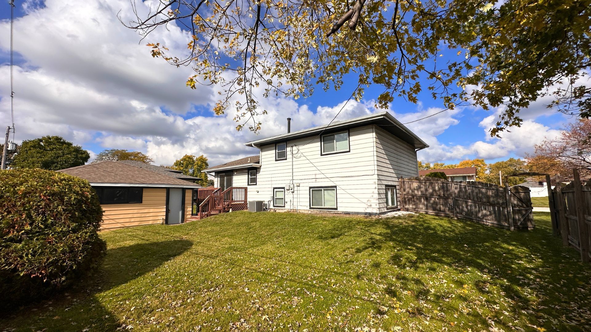 main property photo 18