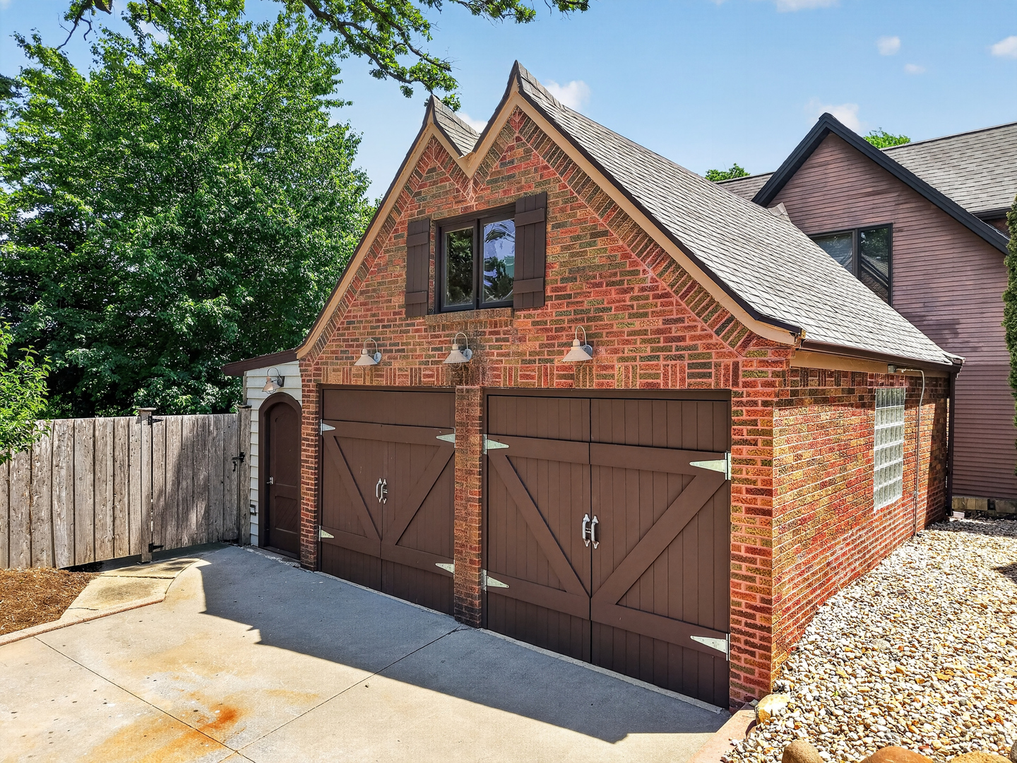 main property photo 98