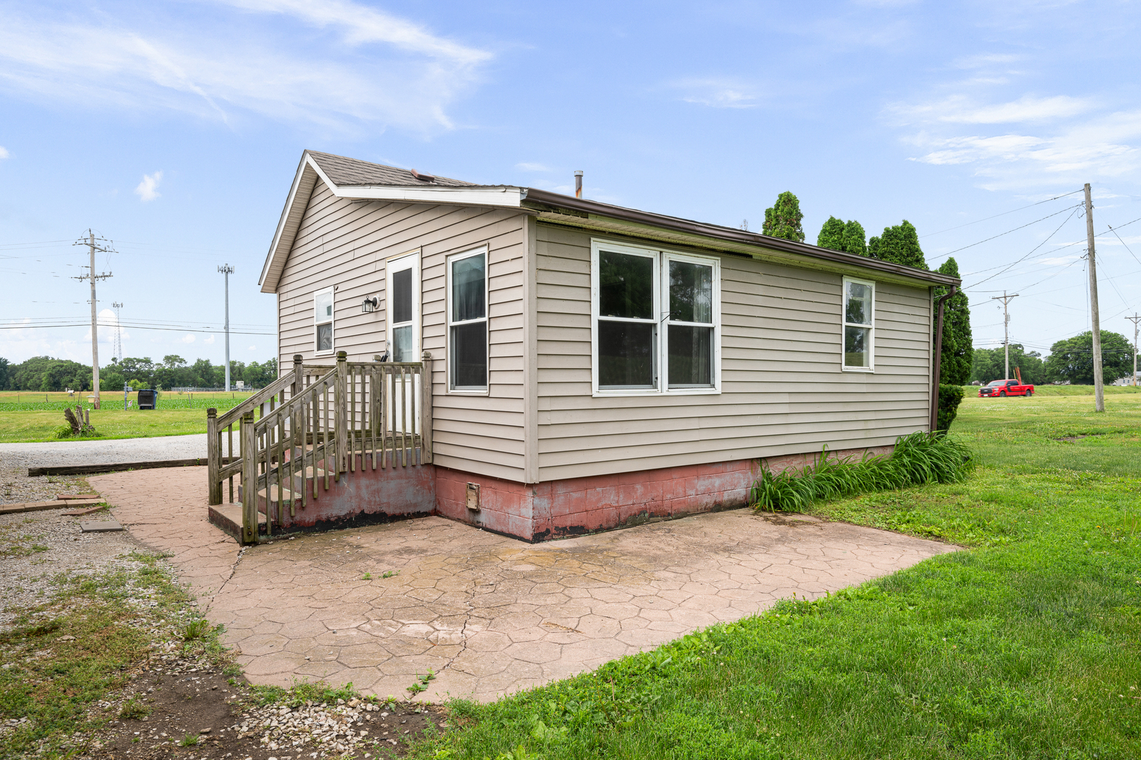 main property photo 13