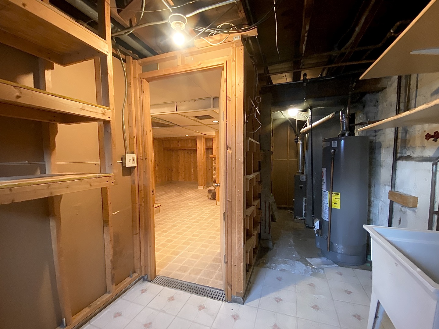 main property photo 28