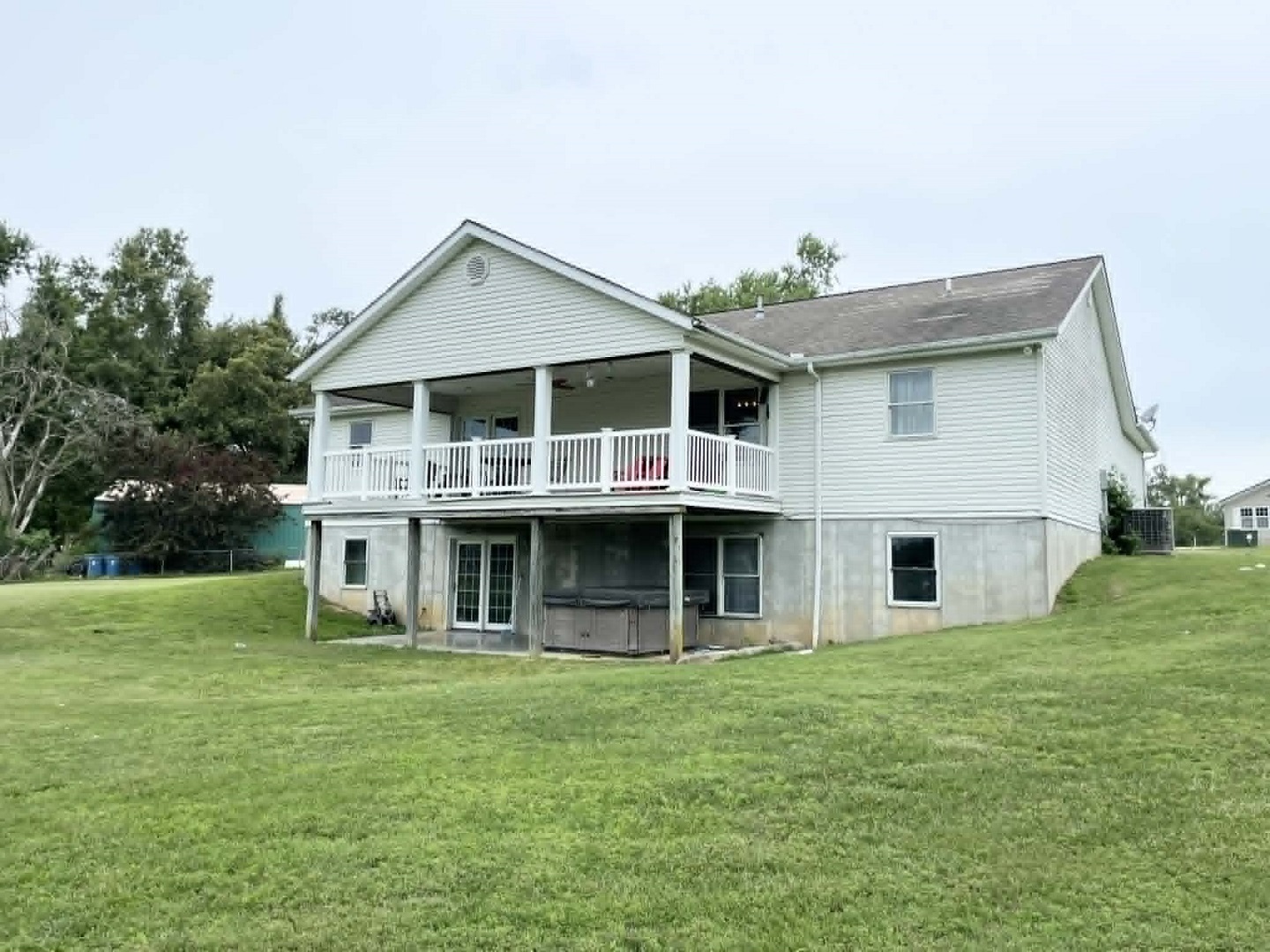 main property photo 3