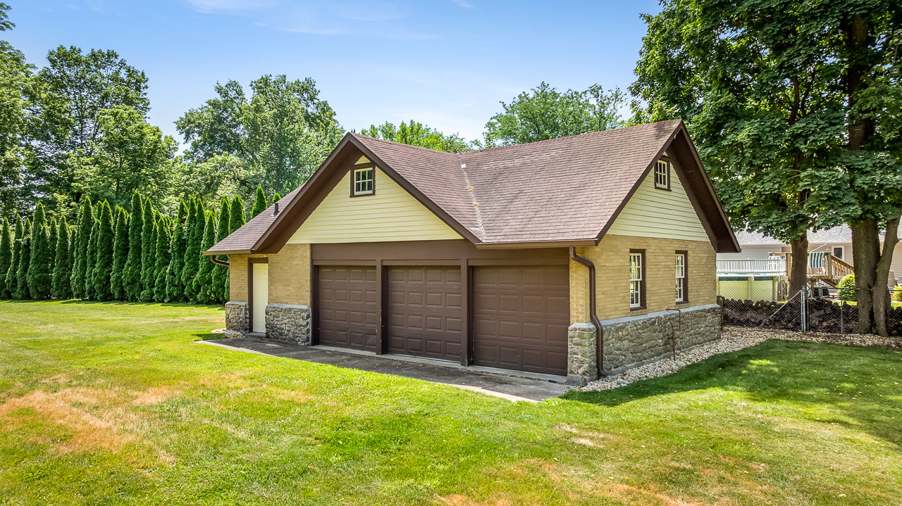 main property photo 118