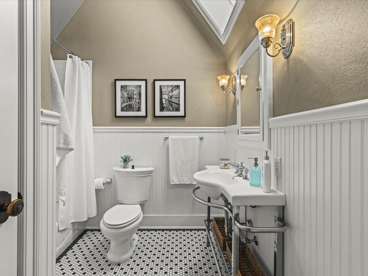 main property photo 67