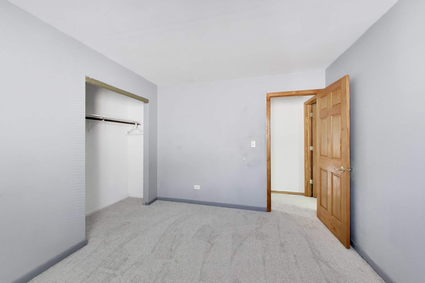 property viewer photo 16