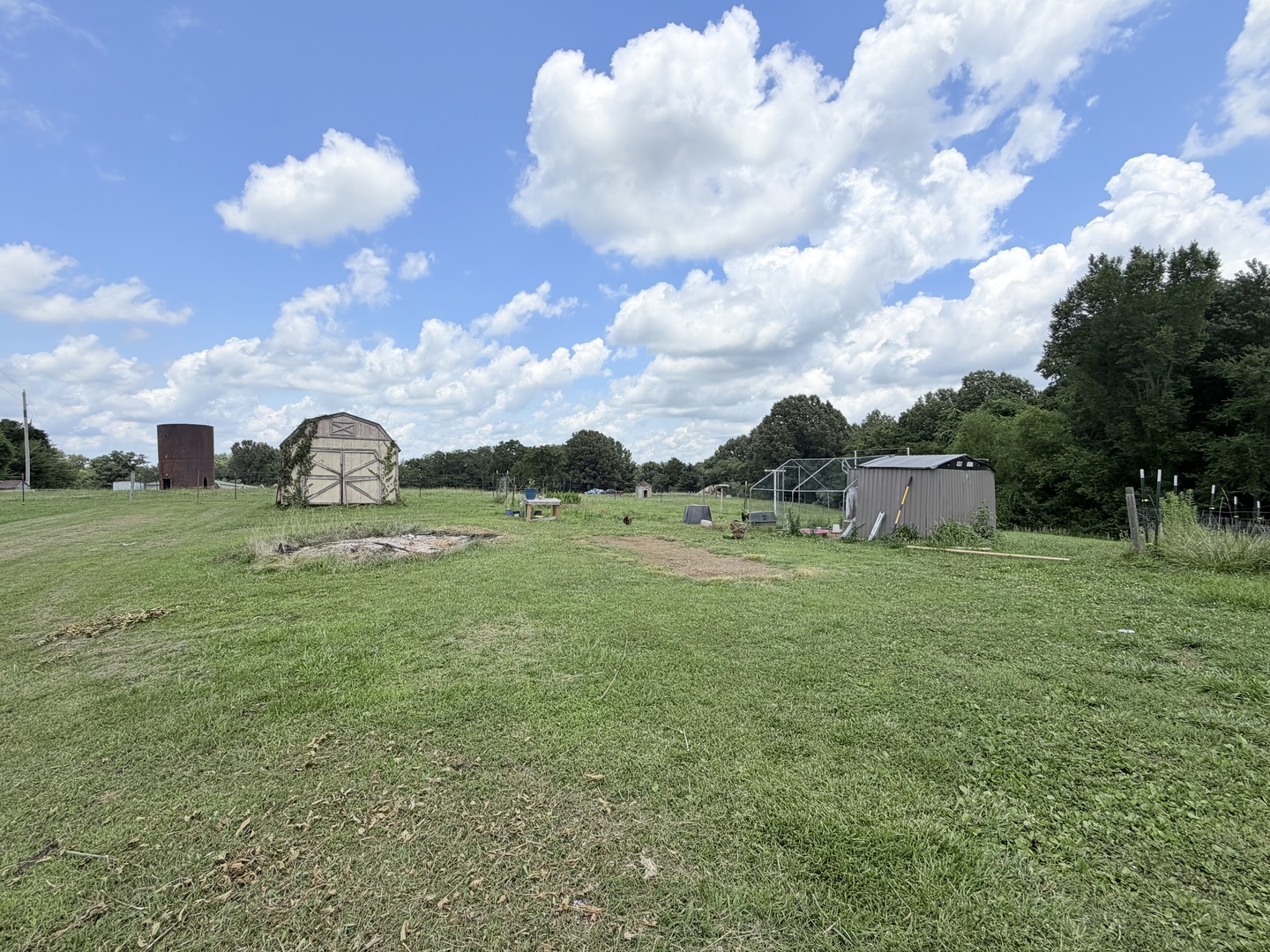 main property photo 20