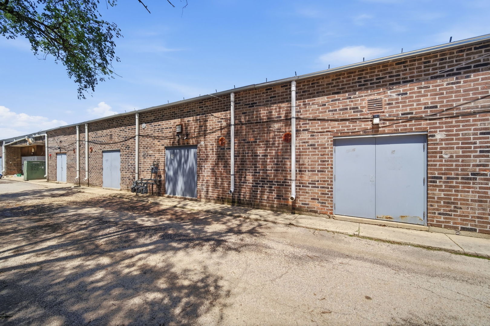 main property photo 29