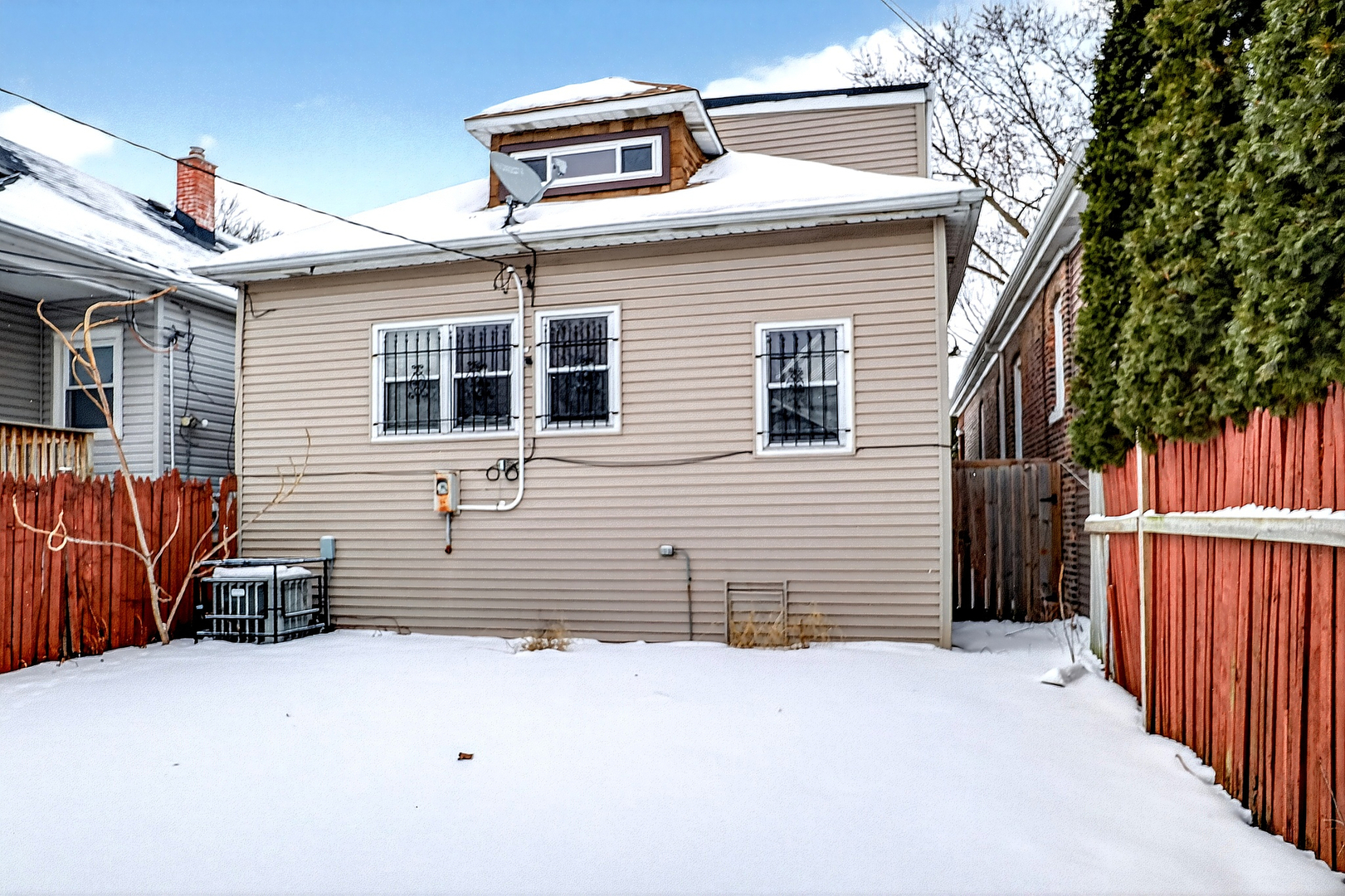 main property photo 40