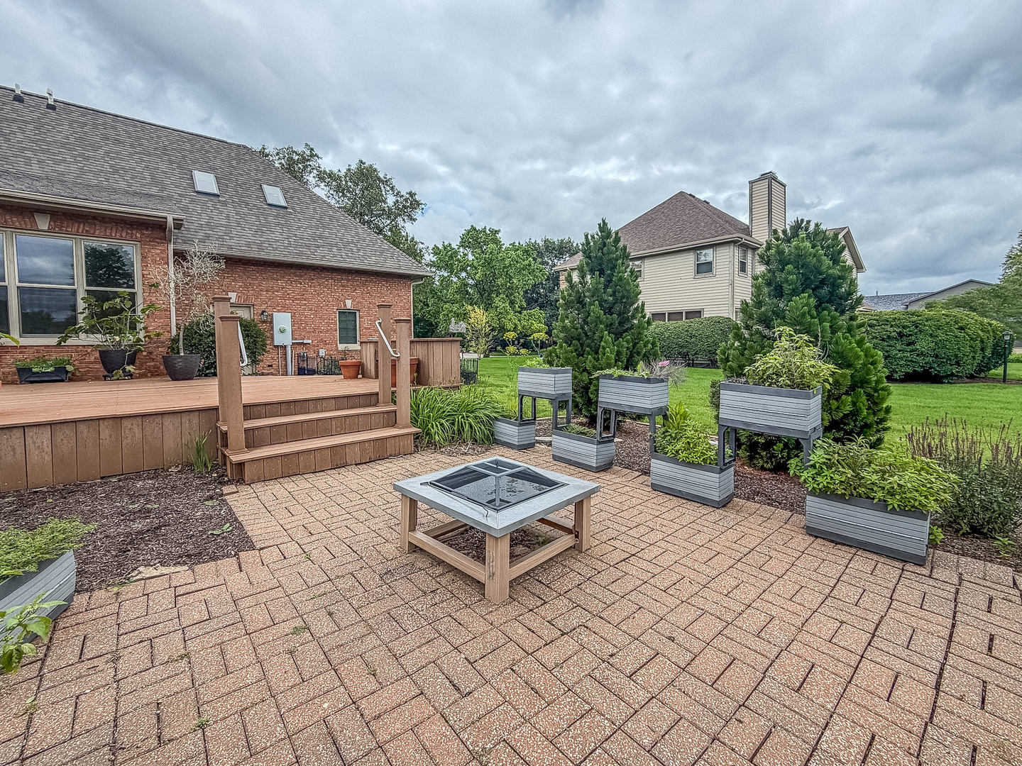 main property photo 78