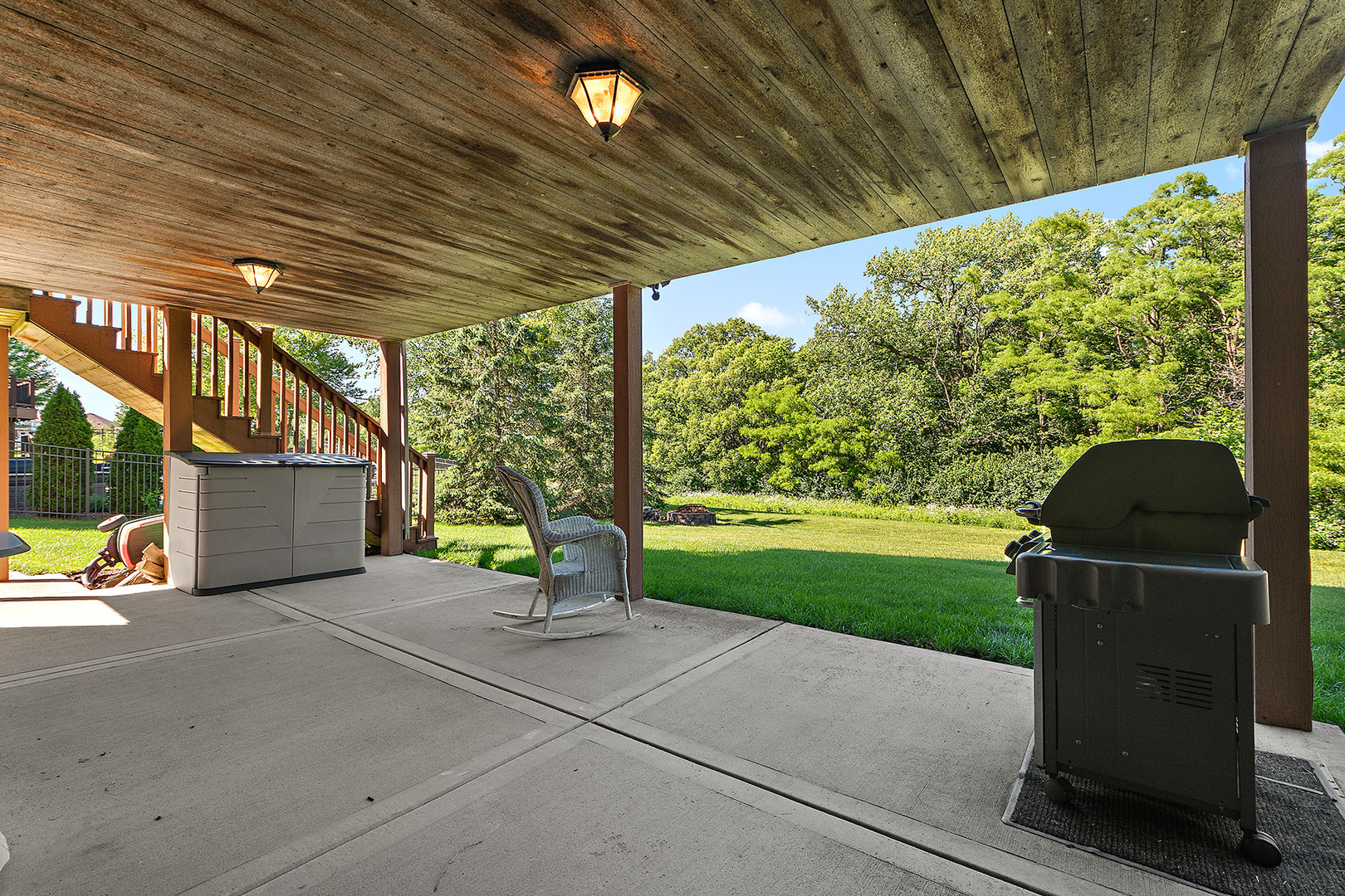 main property photo 50