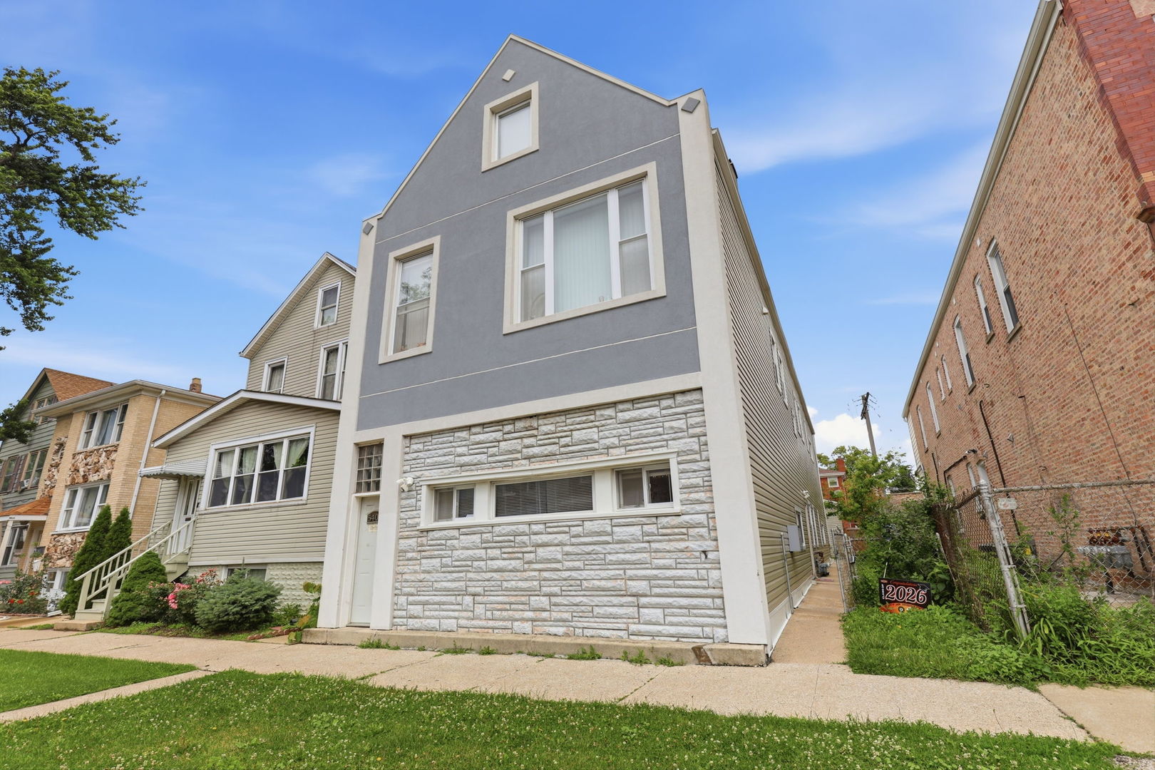 main property photo 2