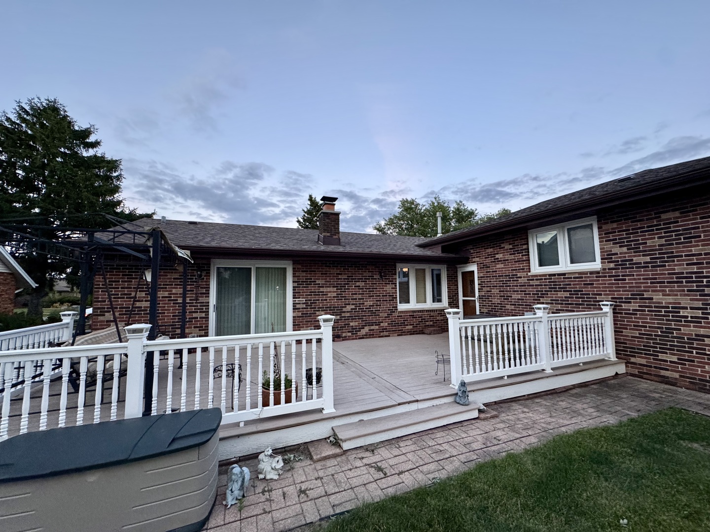 main property photo 34