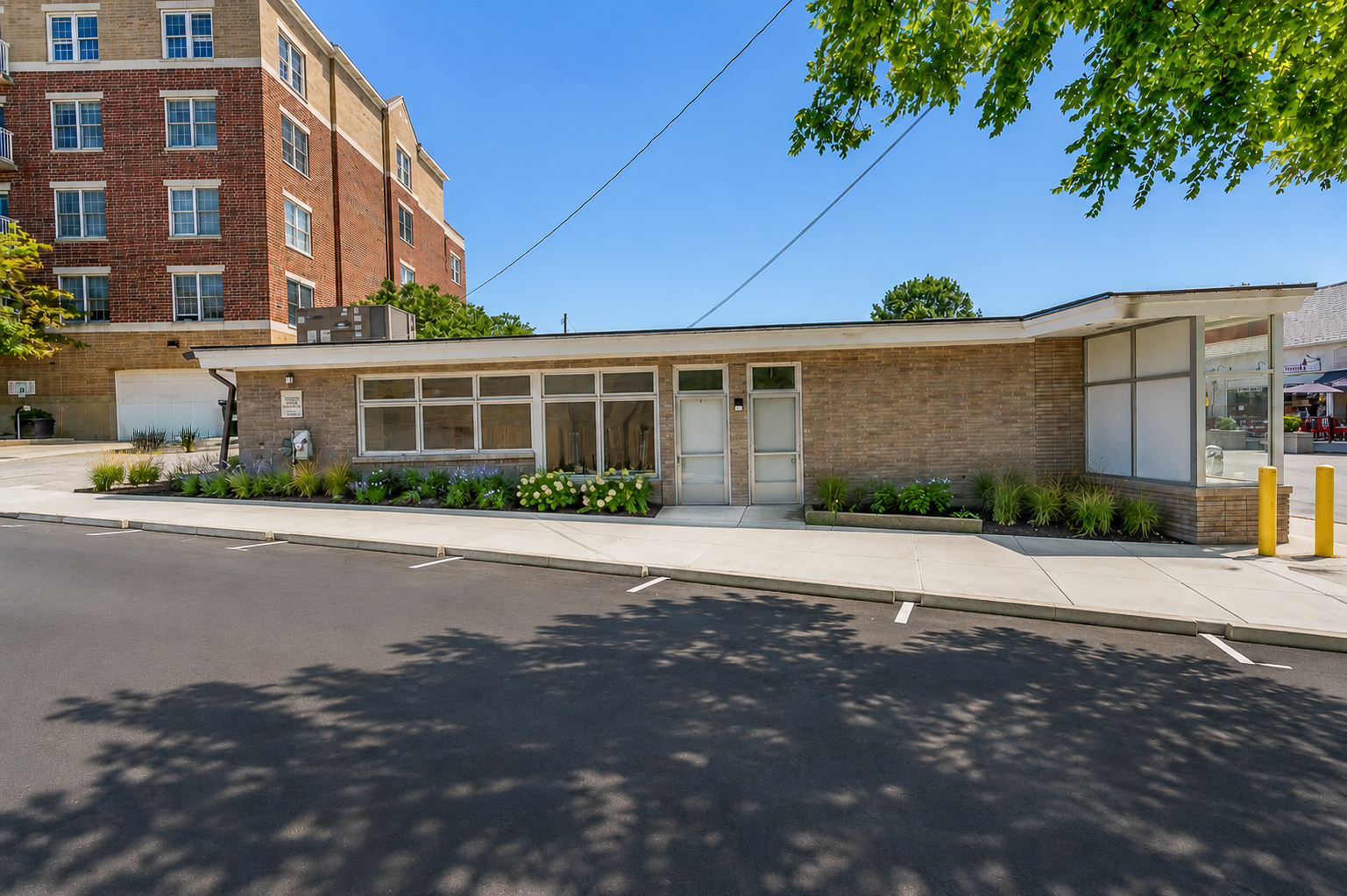 main property photo 13