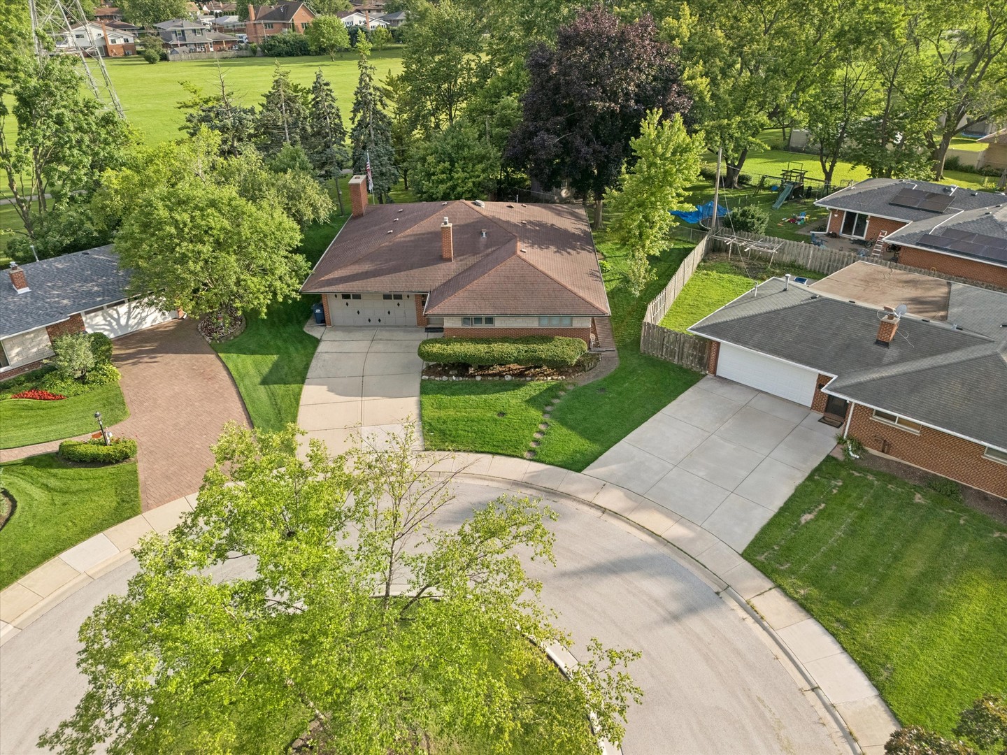 main property photo 18