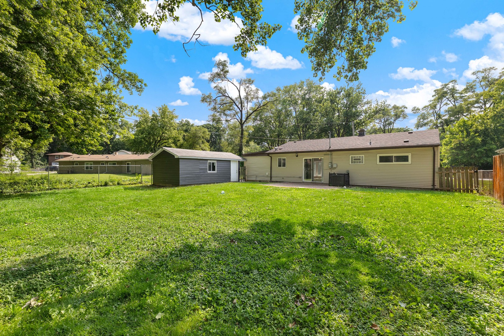 main property photo 20