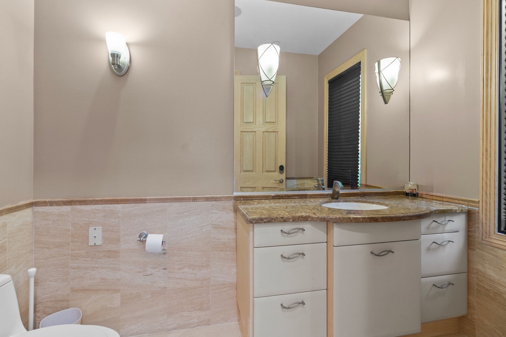 main property photo 84