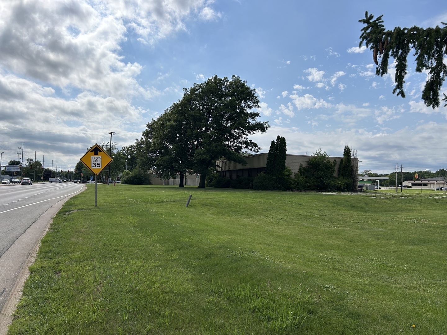 main property photo 16