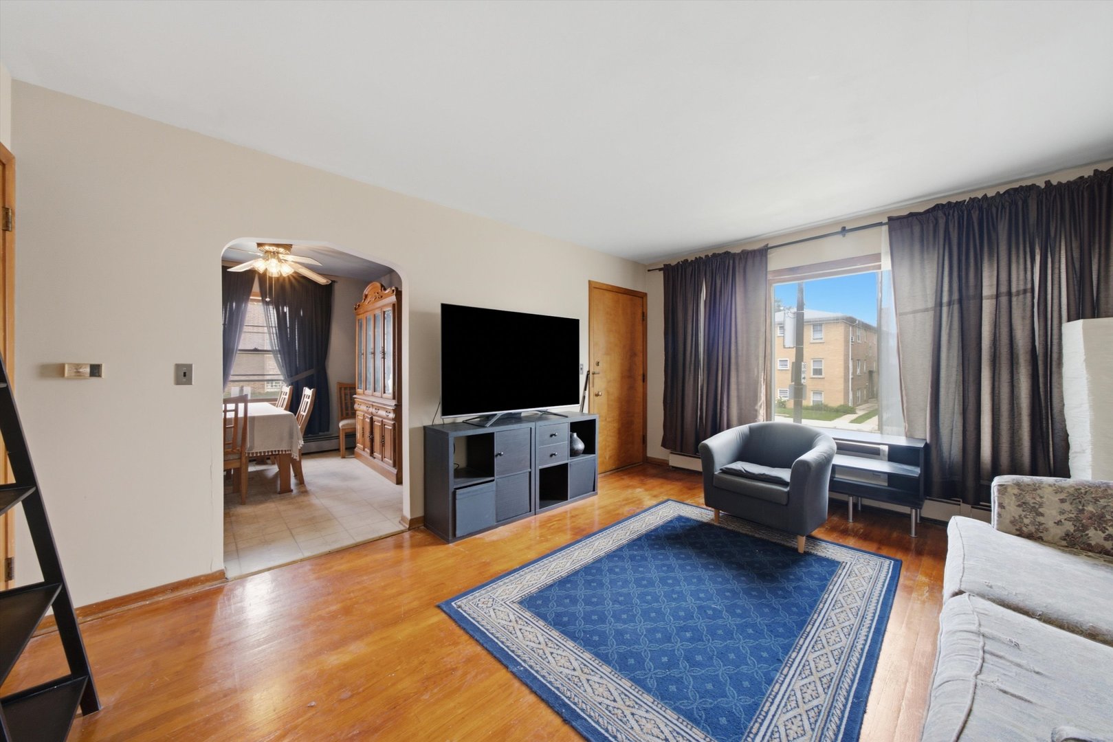 property viewer photo 8